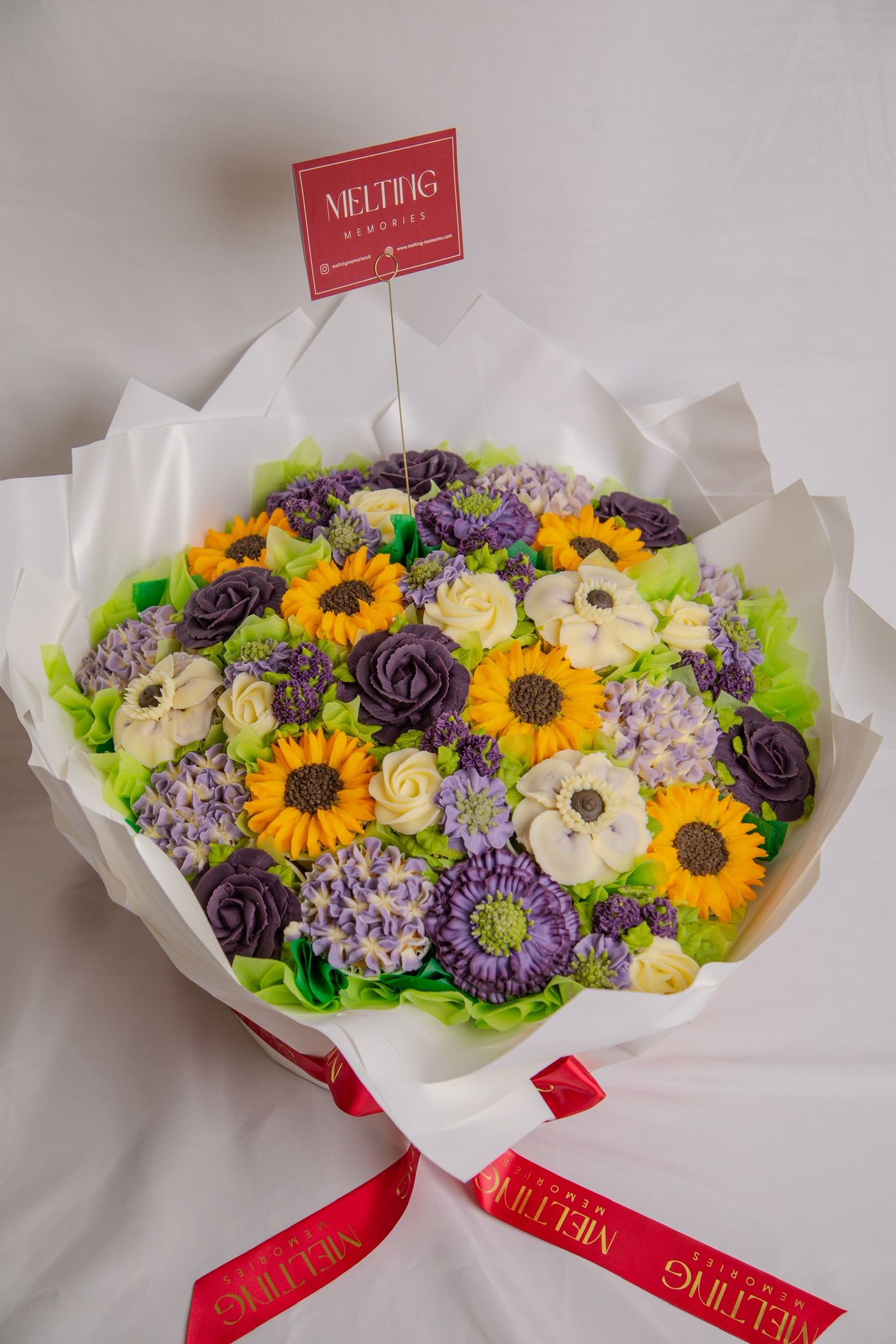 floral cupcake dome in london 
